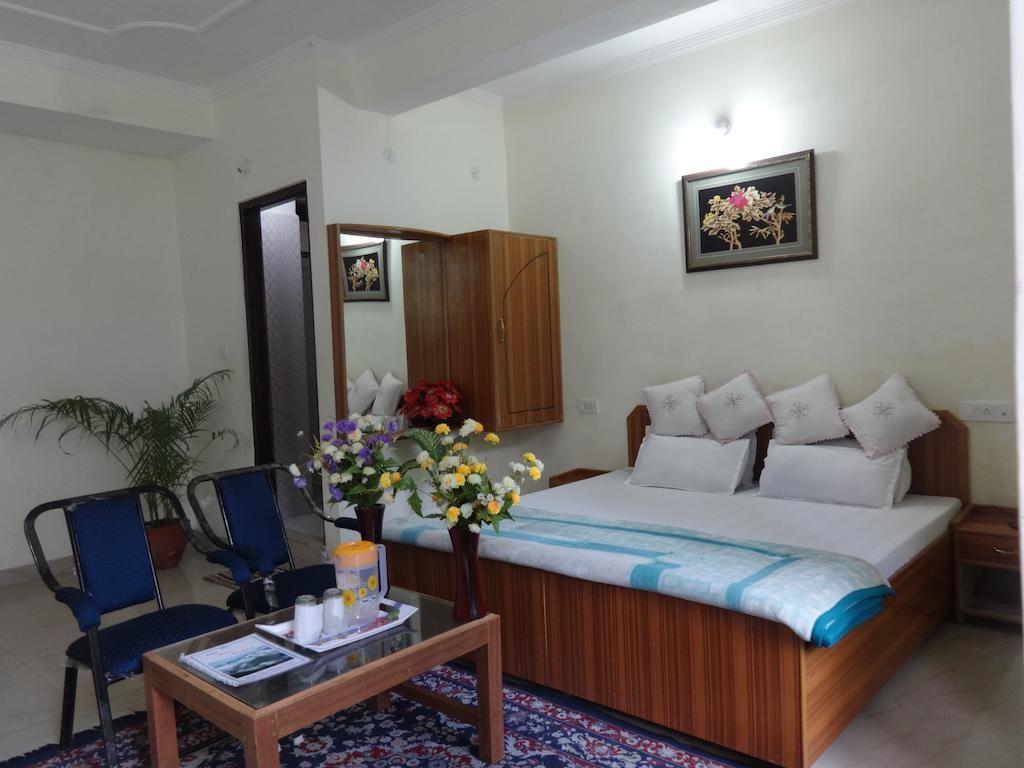 Hotel Kumar Residency Dharamshala Extérieur photo